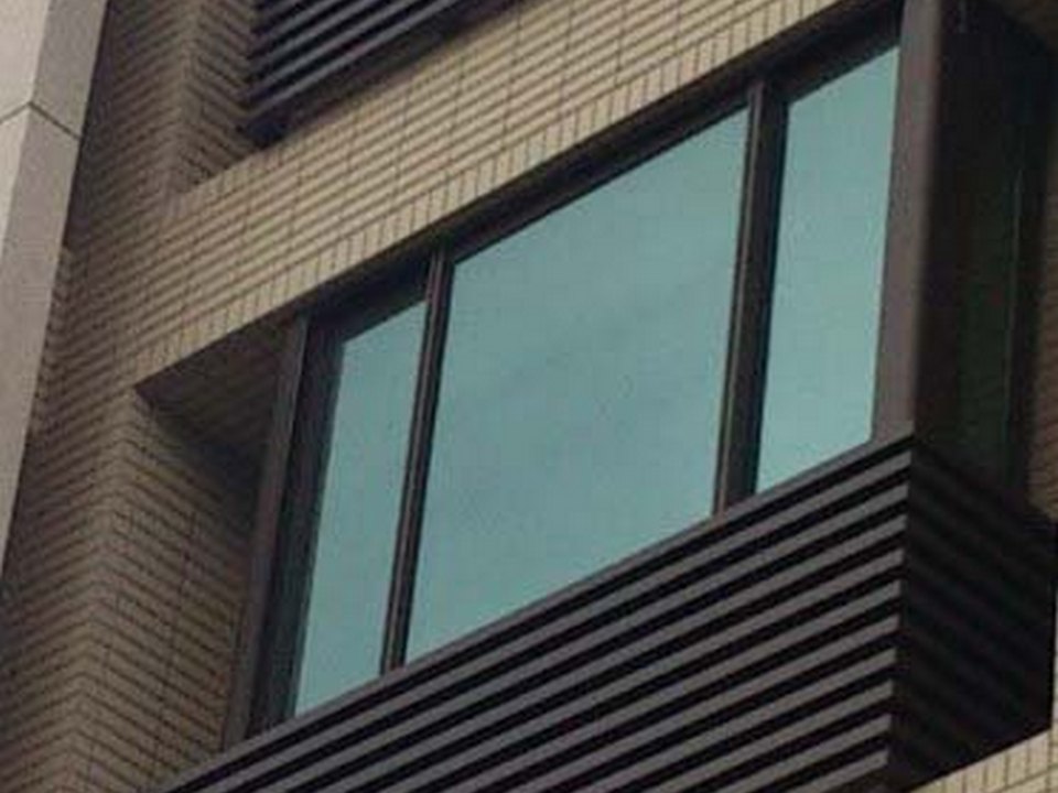 nT